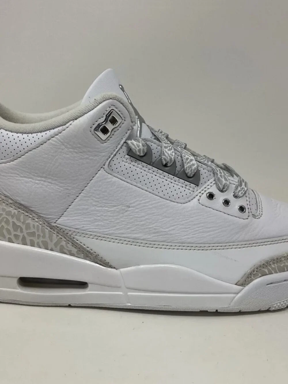 Air Jordan 3 Retro Pure Money Mens Size 9 White/Silver Sneakers CT8532-111